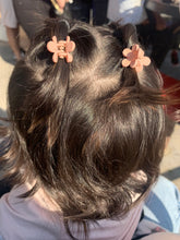 Load image into Gallery viewer, Kid Friendly Stylish Hair Clips
