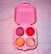 Load image into Gallery viewer, Makeup Sponges &amp; Case
